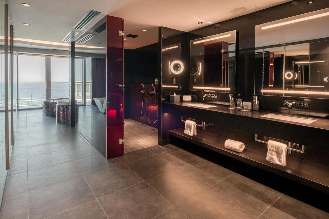 Photo of Bathroom in Palm Jumeirah