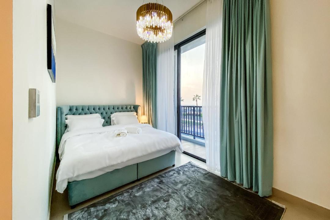 Photo of Bedroom in Mina Al Arab