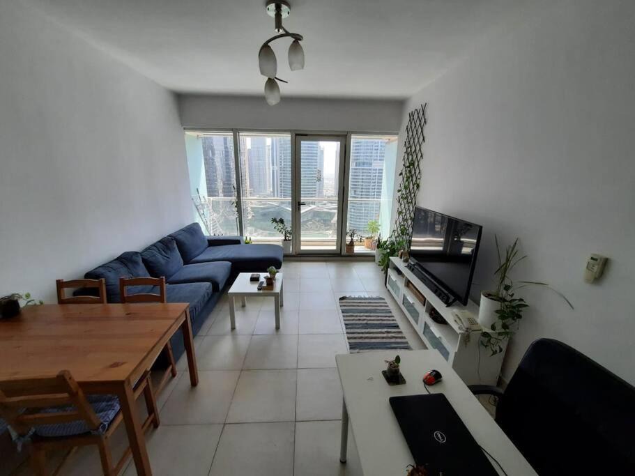 Photo of Livingroom in Jumeirah Lake Towers