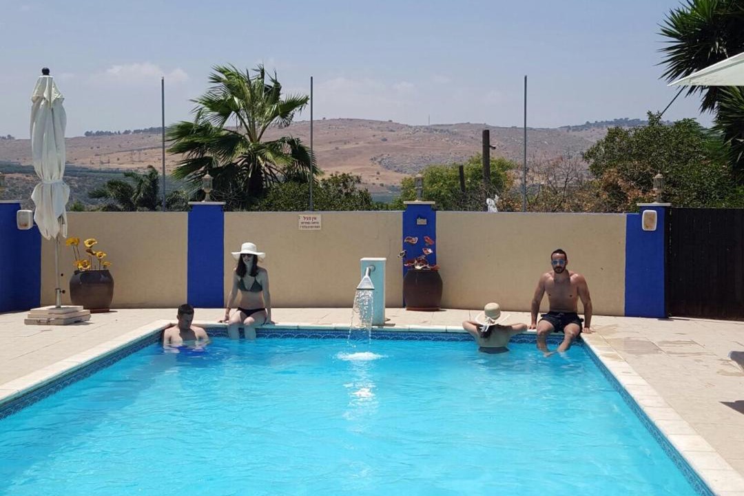Photo of Others in Livnim