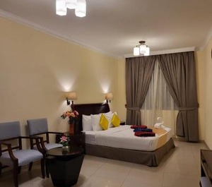 Crown Palace Hotel 