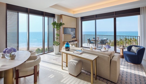 Suite, Sea View