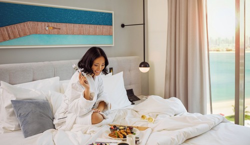 Deluxe Room, 1 King Bed, Sea View (Palm)