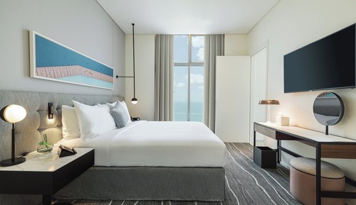 Deluxe Room, 1 King Bed, Sea View (Arabian)