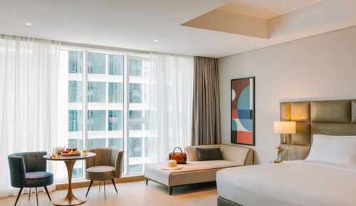 Classic Studio, 1 Queen Bed, City View