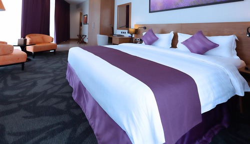 Room (Panoramic View)