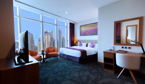 Standard Room (Partial Canal View)