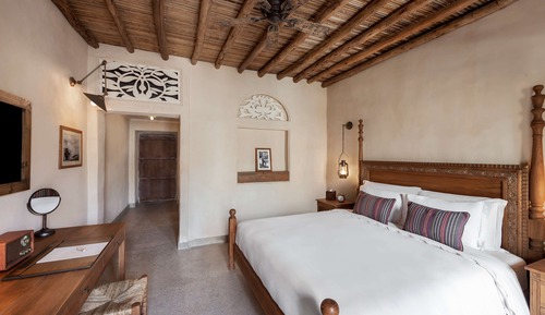 Room, 1 King Bed with Sofa bed (Heritage)