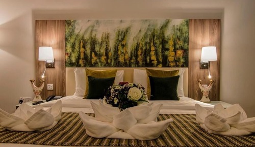 Deluxe Room, 1 King Bed