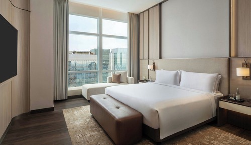 Royal Suite, 1 King Bed, Non Smoking, City View