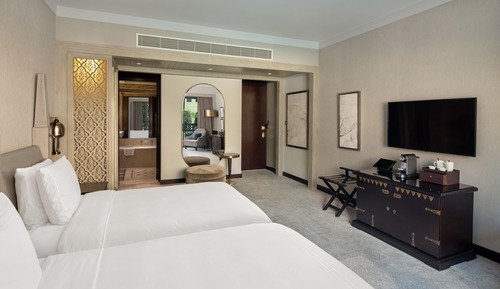 Palace Lake View Room