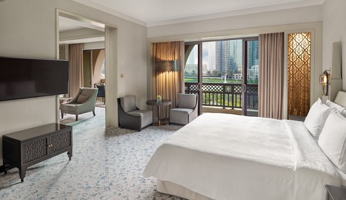 Diplomatic Suite with Lake View