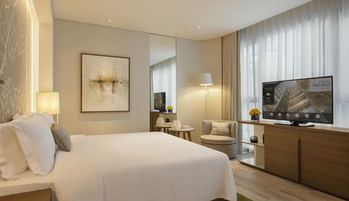 Studio, 1 King Bed, City View