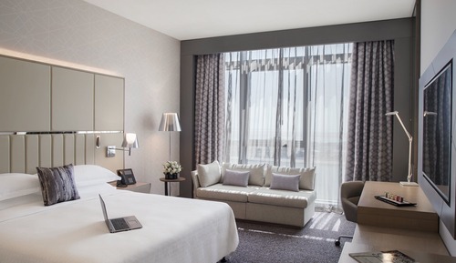 Room, 1 King Bed (High Floor)