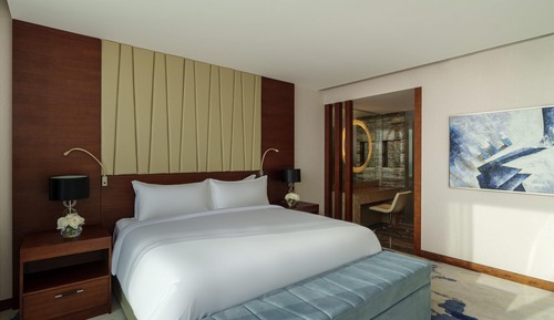 Fairmont Gold Junior Suite