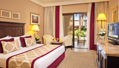 Standard Room, 1 Queen Bed, Garden View