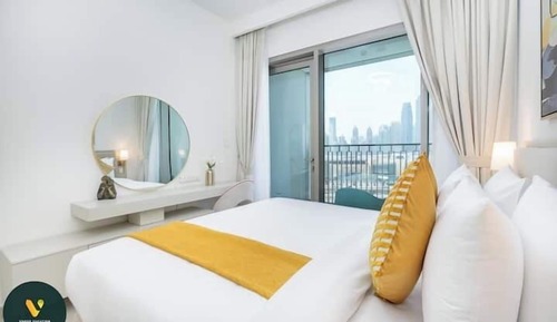 Luxury Apartment, Balcony, City View