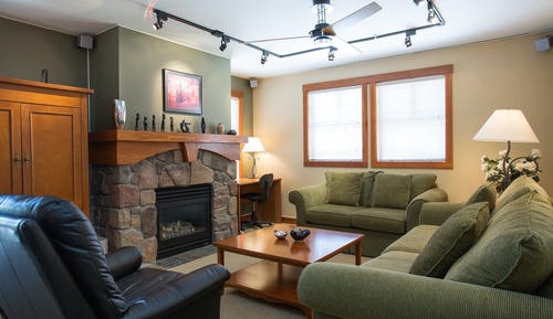 Condo, 2 Bedrooms