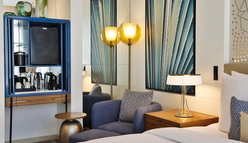Deluxe Room, 1 King Bed