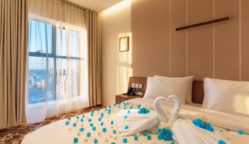 Family Suite, City View