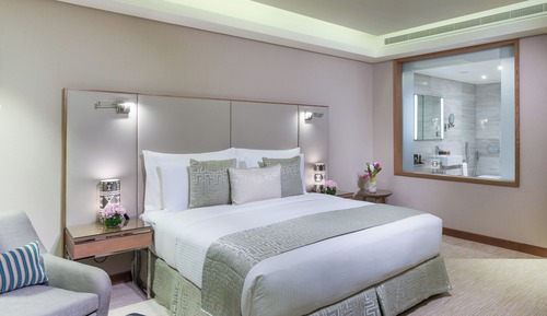 Deluxe King Room
