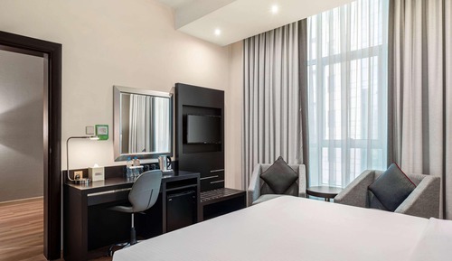 Junior Suite, 1 King Bed, Smoking