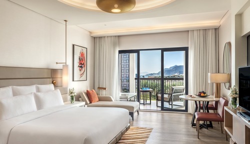 Classic Room, 1 King Bed, Club Lounge Access, Ocean View