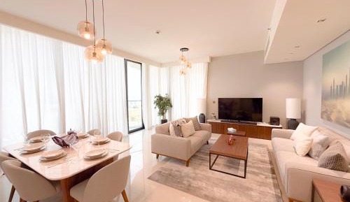 Three-Bedroom Apartment with Sea View