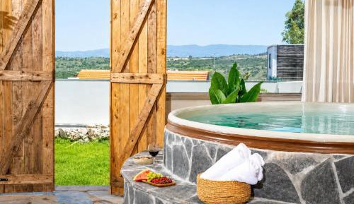 Studio with Spa Bath
