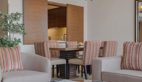 Two-Bedroom Premium Apartment with Burj Khalifa and Creek View