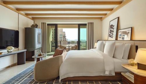 Deluxe Resort Suite
