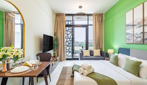 Studio Apartment with Balcony