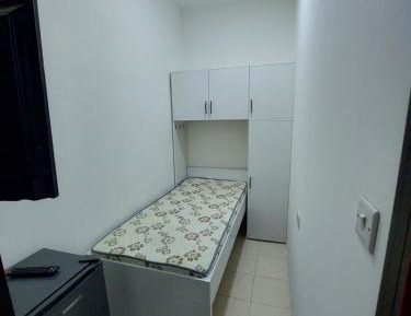 Single Room with Shared Bathroom