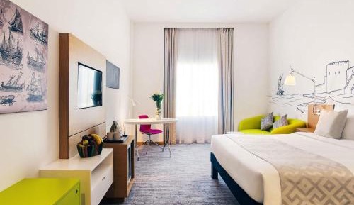 Executive Suite with One Double Bed
