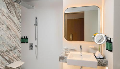 Deluxe King Room - Accessible 