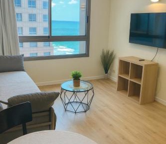 One-Bedroom Apartment with Sea View