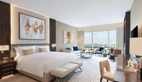 Luxury King Room