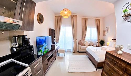 Studio Apartment with Balcony