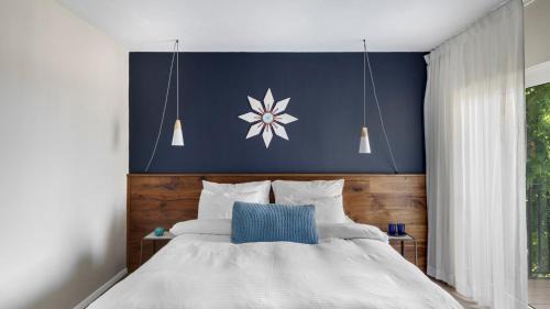 Superior Nea Room