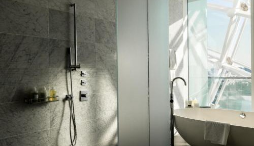 Urban Suite, 1 Bedroom Suite, 1 King, Corner Room, Balcony with Complimentary Yas Beach Access 