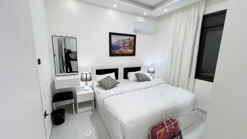 One-Bedroom Family Apartment