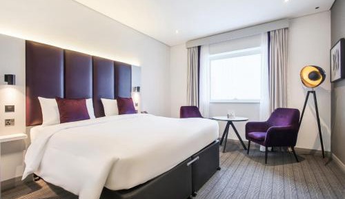 Premier Plus Double Room – Non-smoking – exclusive floor, sleep spray, and welcome treats!