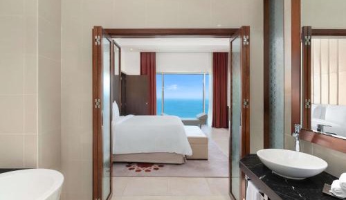 One-Bedroom Family Suite