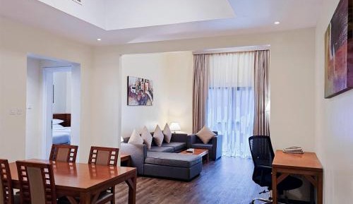 One-Bedroom Twin Suite - Non-Smoking
