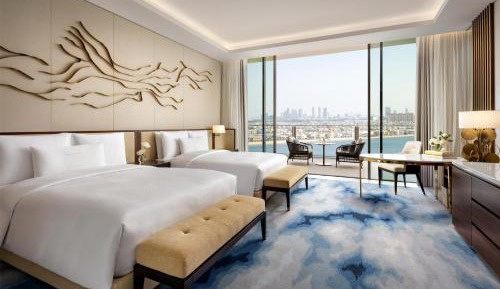Palmscape Queen Room