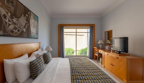 Room with Mountain View