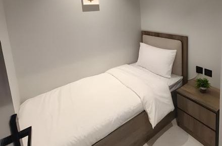 Single Room with Shared Bathroom