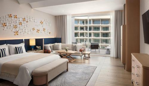 Deluxe King Room with Pool View