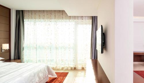 Sharjah Suite, 1 Bedroom Larger Suite, 1 King, Skyline view