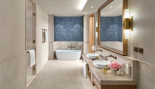 Junior Sea View Suite